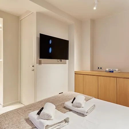 Apartment Sublim Montaigne-eiffel Tower Paris